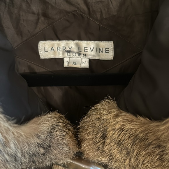 LARRY LEVINE VINTAGE DOWN PUFFER
COAT WITH RABBIT FUR TRIM SIZE XL - Picture 4 of 8
